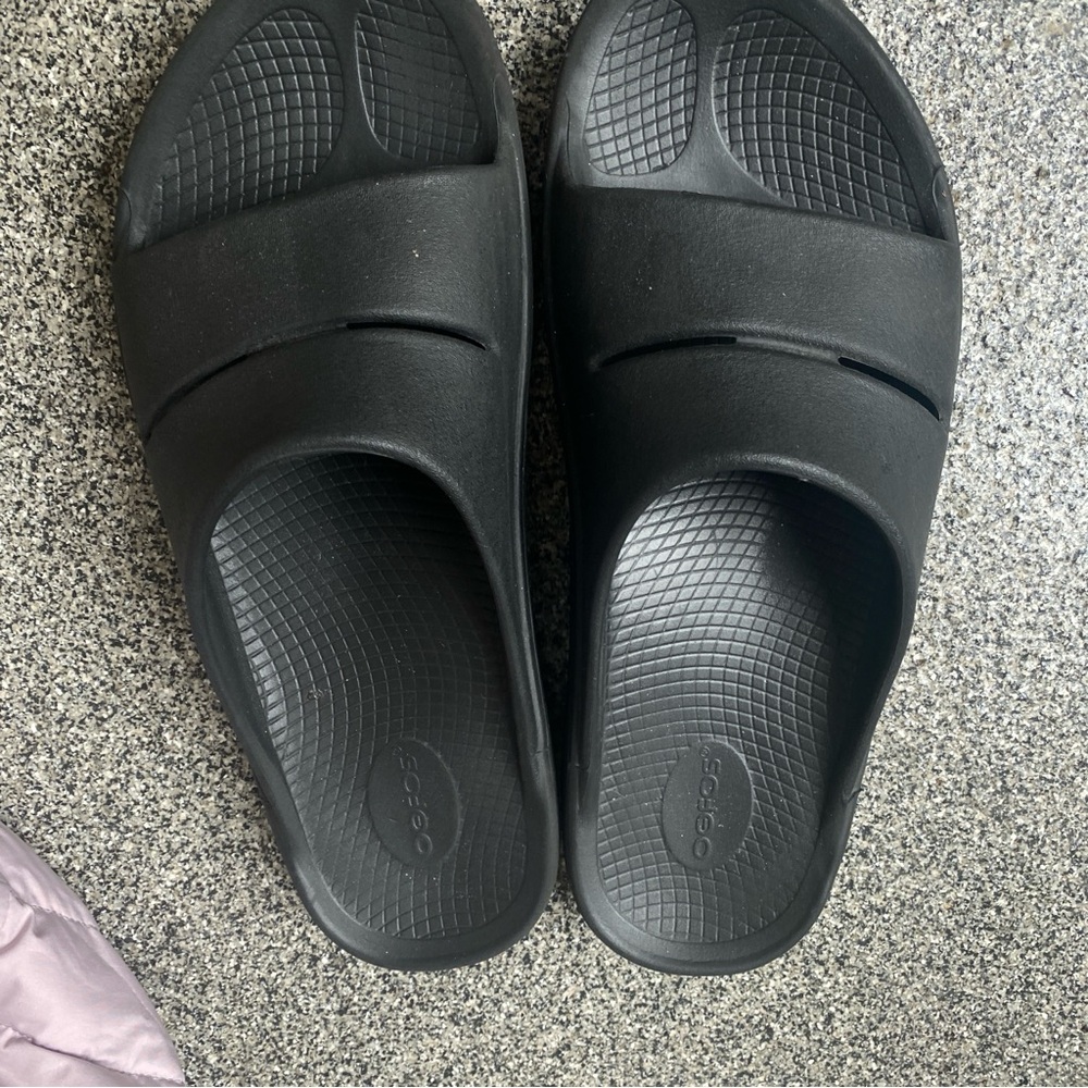 Osfos Black Men’s Size 13 Slides.  Like New